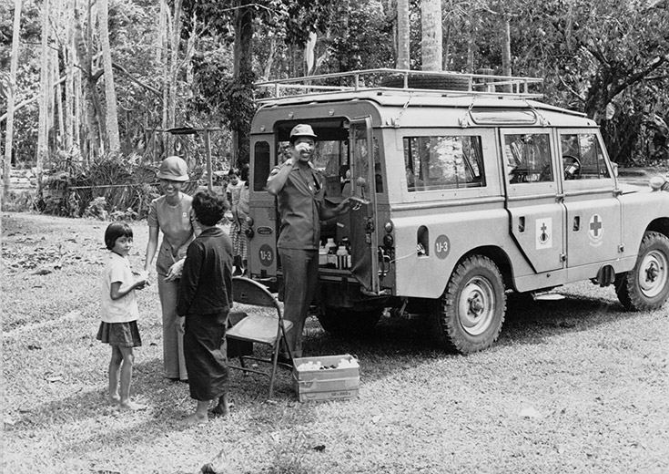 Thailand-floods-Red-Cross-disp